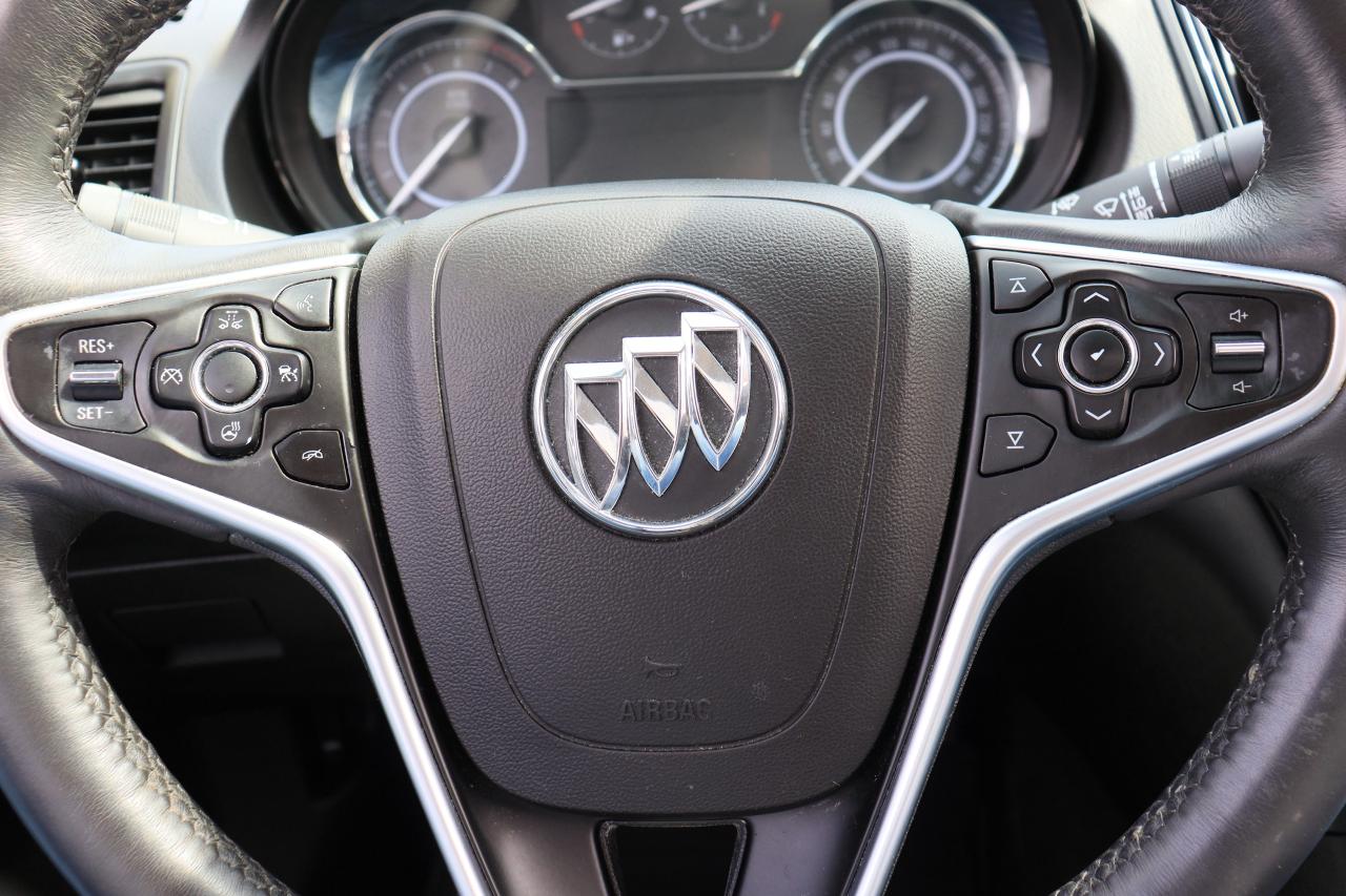 2017 Buick Regal Premium II | AWD | Leather | Roof | Nav | Cam ++ Photo