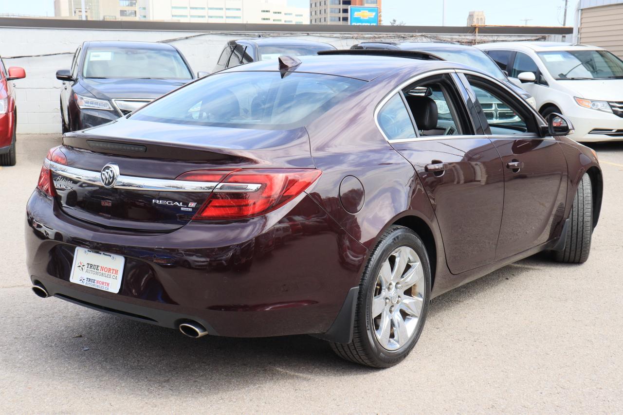 2017 Buick Regal Premium II | AWD | Leather | Roof | Nav | Cam ++ Photo
