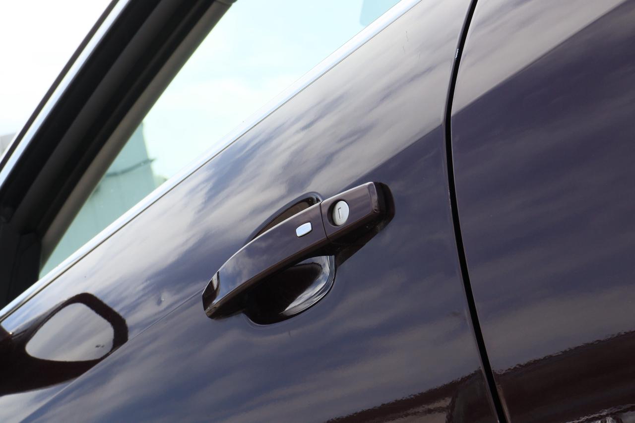 2017 Buick Regal Premium II | AWD | Leather | Roof | Nav | Cam ++ Photo