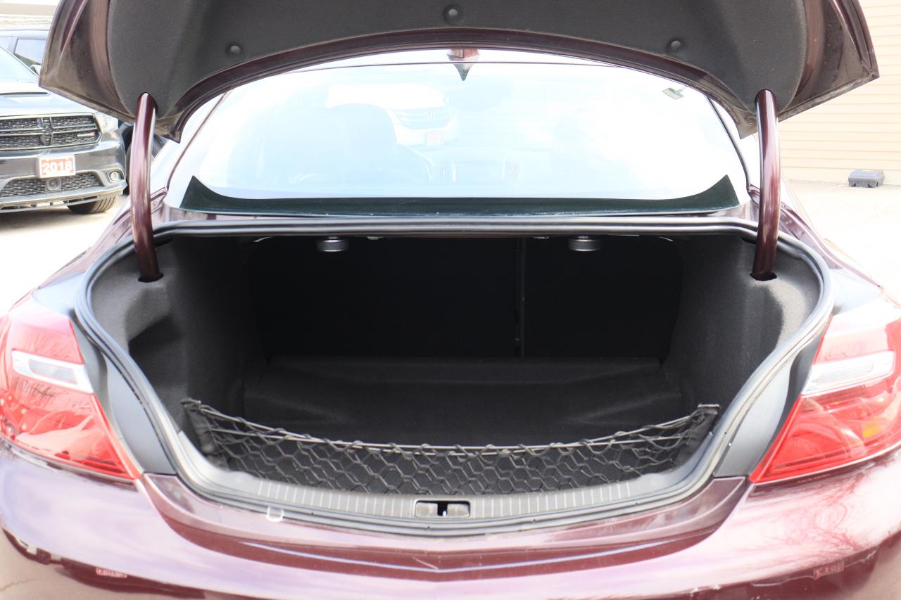 2017 Buick Regal Premium II | AWD | Leather | Roof | Nav | Cam ++ Photo