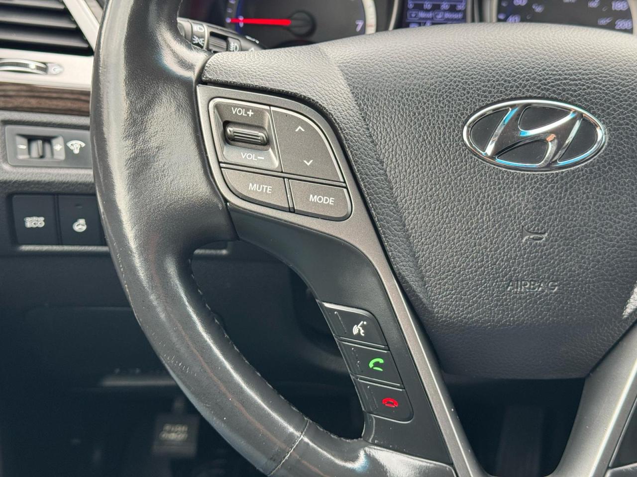 2014 Hyundai Santa Fe XL XL AWD | CLEAN CARFAX | SERVICE RECORDS | Photo20