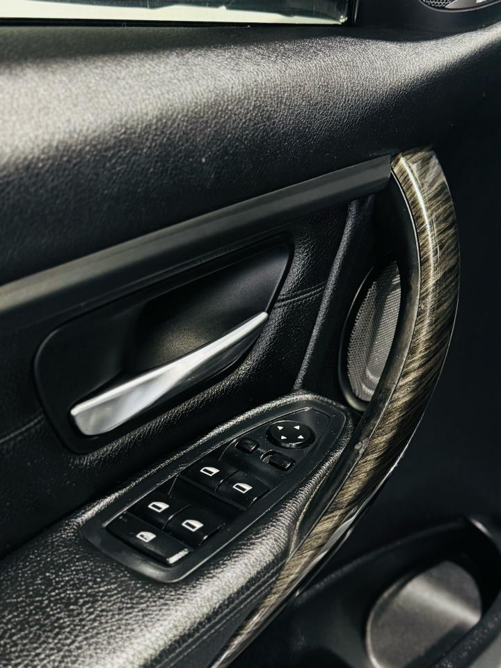 2013 BMW 3 Series 4dr Sdn 335i xDrive AWD - Photo #10