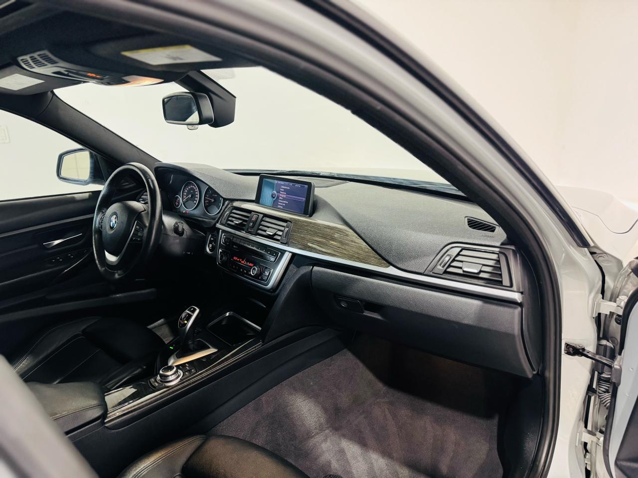 2013 BMW 3 Series 4dr Sdn 335i xDrive AWD - Photo #26