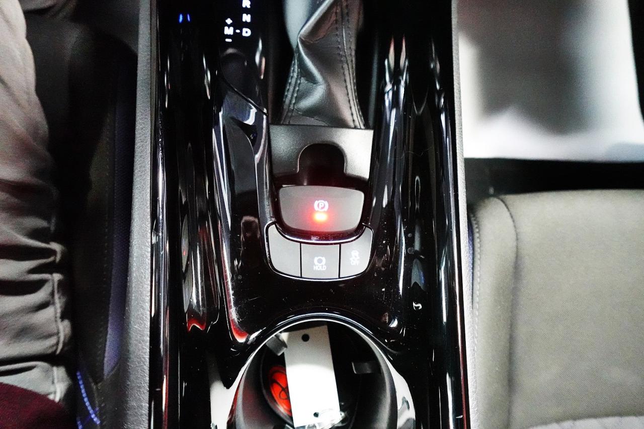 2020 Toyota C-HR DEALER MAINTAIN,NO ACCIDENT ,XLE MODEL - Photo #24