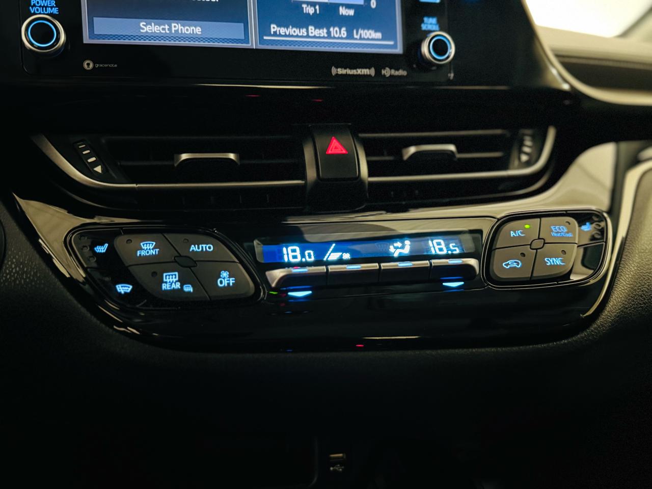2021 Toyota C-HR LIMITED  - Photo #14