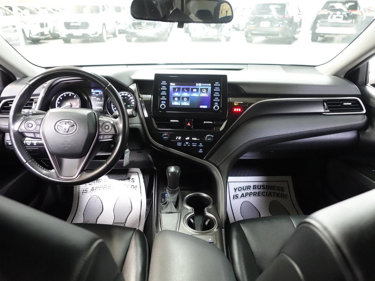 2022 Toyota Camry SE | Leather | LaneDep | Heated Seats | CarPlay Photo