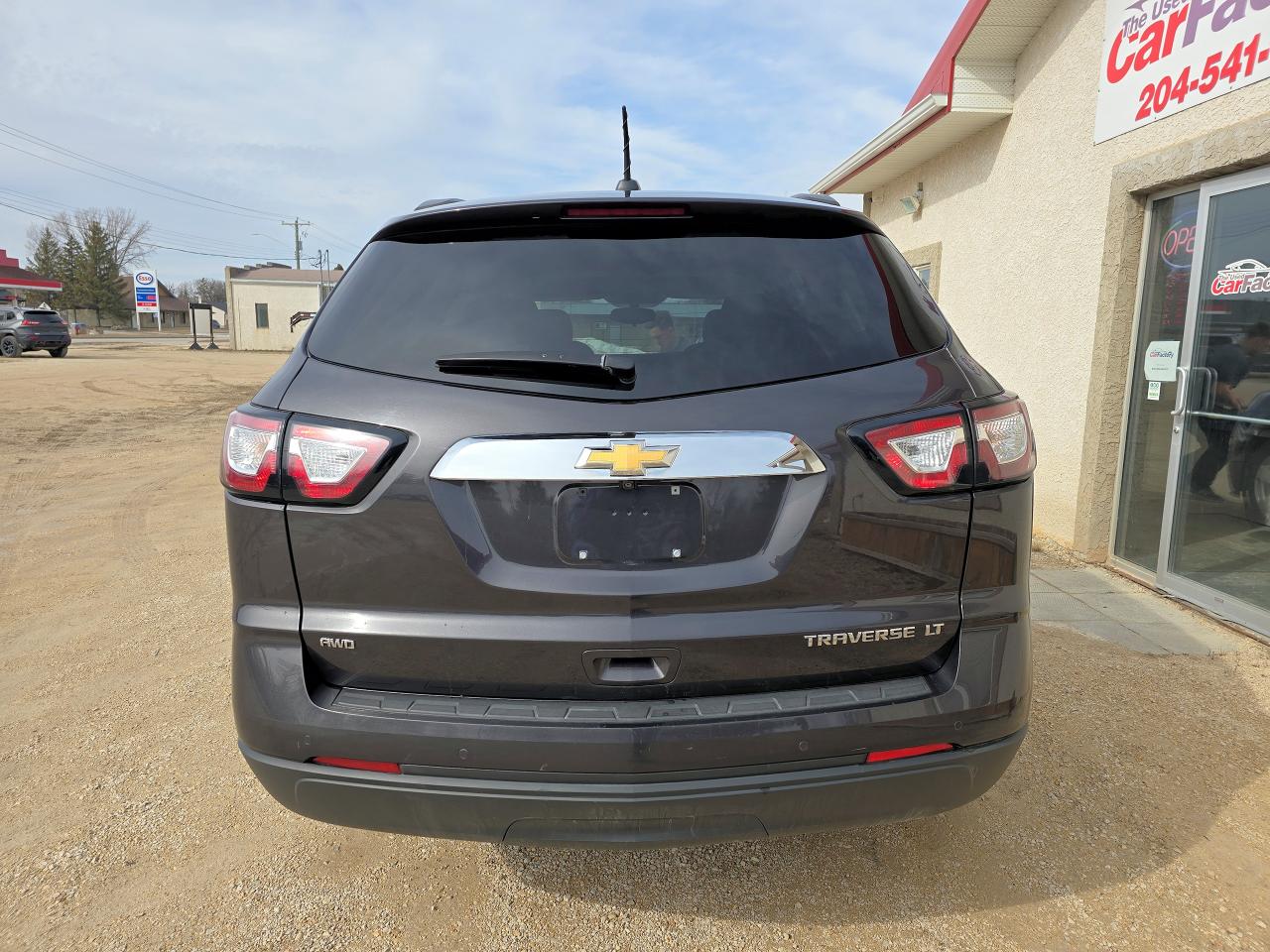 2016 Chevrolet Traverse AWD 4dr LT Sunroof - Photo #19
