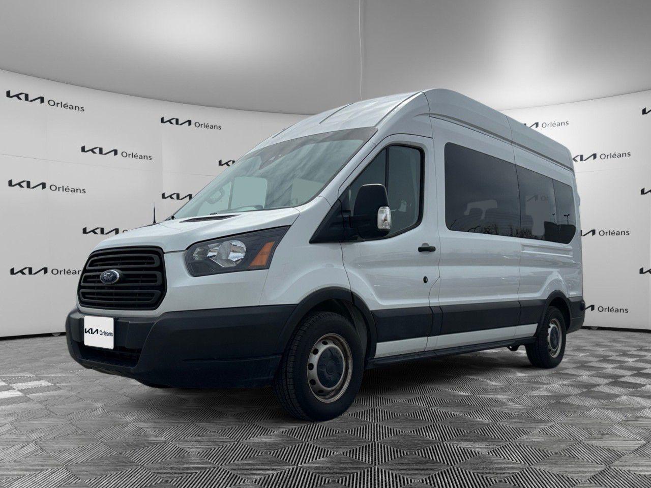 Used 2019 Ford Transit Passenger Wagon for sale in Orleans, ON