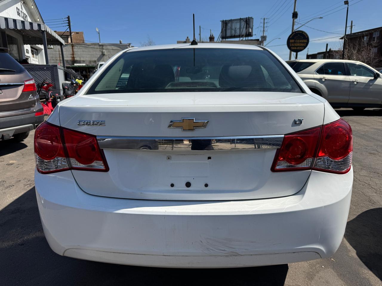 2014 Chevrolet Cruze 4dr Sdn 1LT - Photo #6