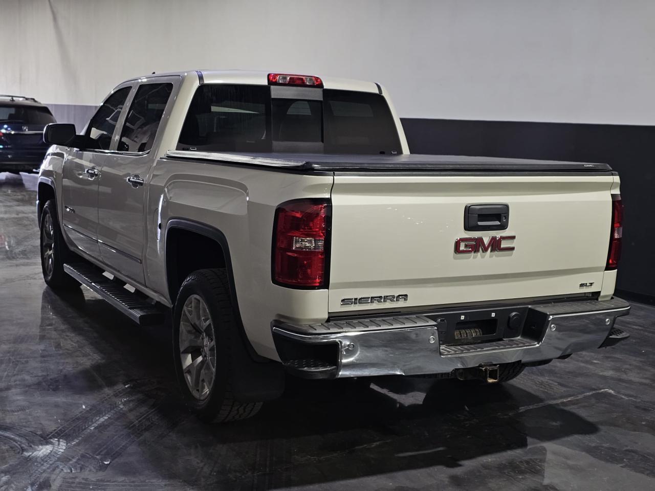 2015 GMC Sierra 1500 4WD CREW CAB 143.5" SLT - Photo #3
