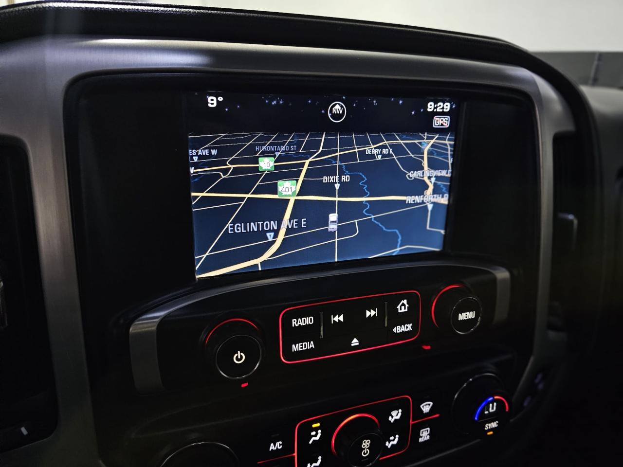 2015 GMC Sierra 1500 4WD CREW CAB 143.5" SLT - Photo #14