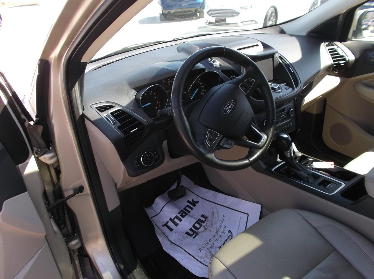 2017 Ford Escape AWD TITANIUM - Photo #6