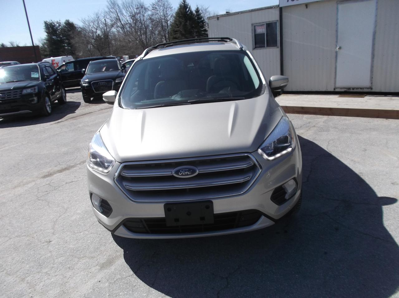 2017 Ford Escape AWD TITANIUM - Photo #2