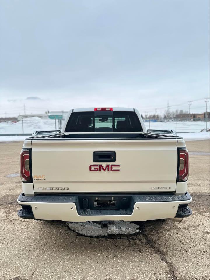 2017 GMC Sierra 1500 Denali - Photo #6