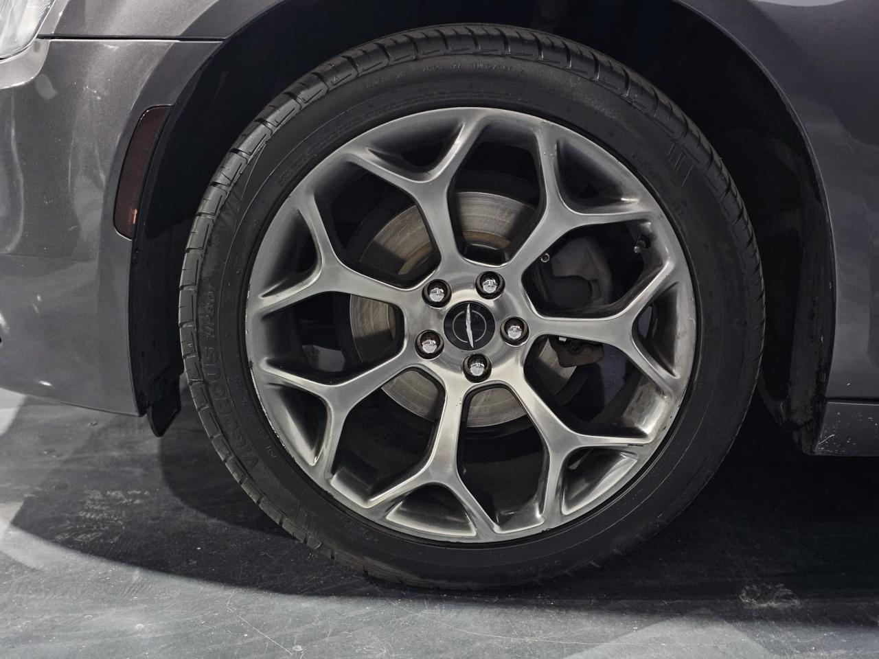 2016 Chrysler 300 4DR SDN 300S RWD - Photo #19