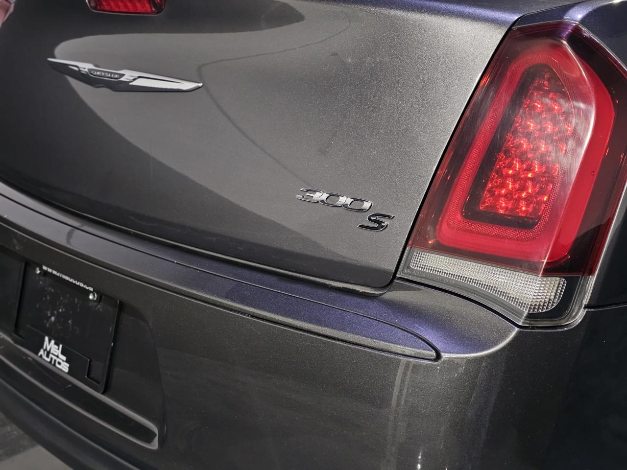 2016 Chrysler 300 4DR SDN 300S RWD - Photo #18