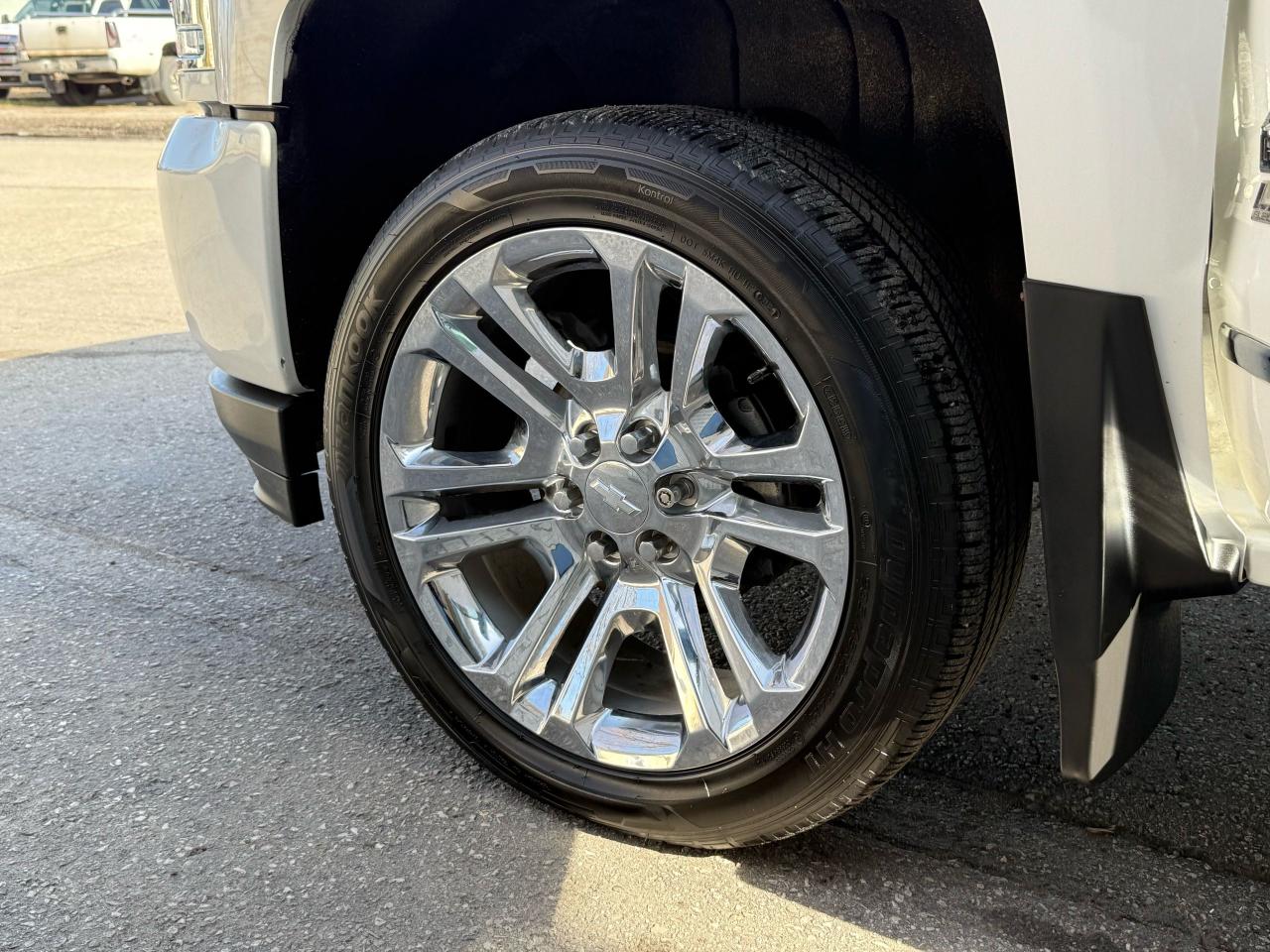 2018 Chevrolet Silverado 1500 High Country - Photo #2