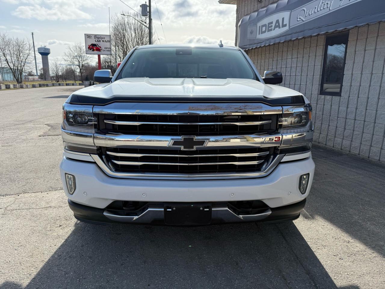 2018 Chevrolet Silverado 1500 High Country - Photo #15