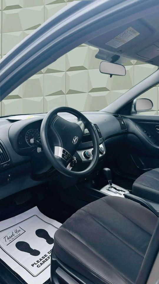 2010 Hyundai Elantra 4dr Sdn Auto - Photo #10