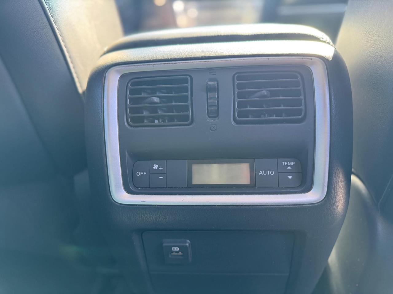 2018 Infiniti QX60 NO ACCIDENT AWD REMOTE START NAVIGATION SUN ROOF - Photo #23