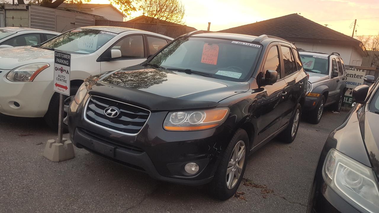 2010 Hyundai Santa Fe GLS - Photo #3