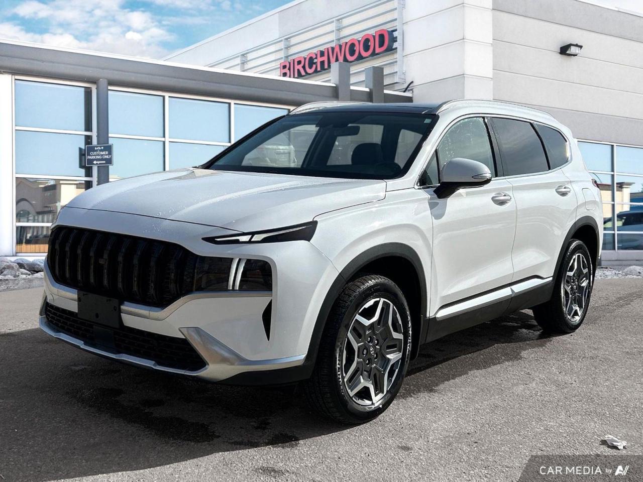 Used 2023 Hyundai Santa Fe Hybrid Luxury Clean CARFAX | Sunroof | BackUp Cam for sale in Winnipeg, MB