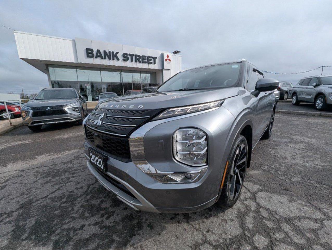 Used 2023 Mitsubishi Outlander GT PREMIUM S-AWC for sale in Gloucester, ON
