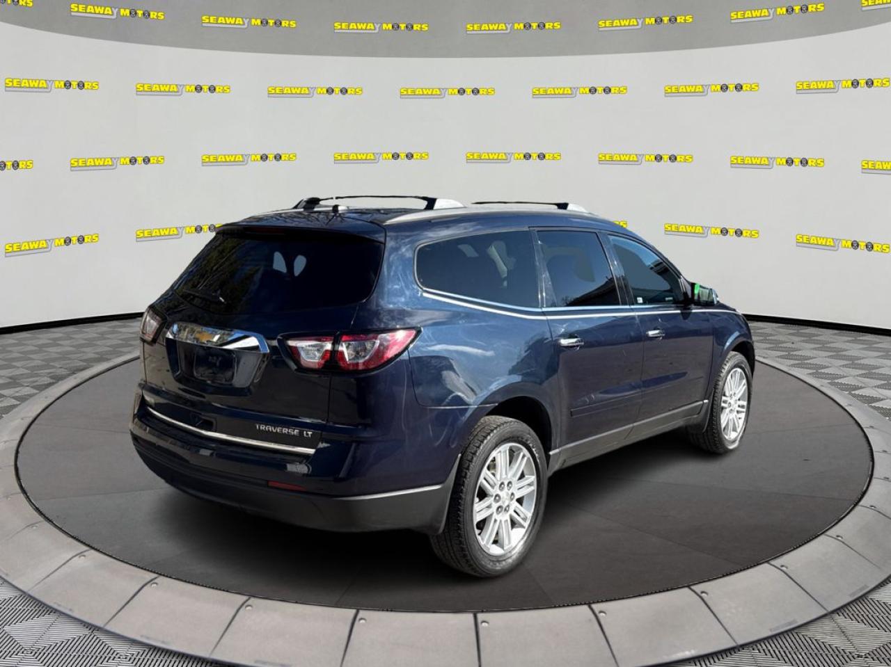 2015 Chevrolet Traverse 1LT - Photo #3