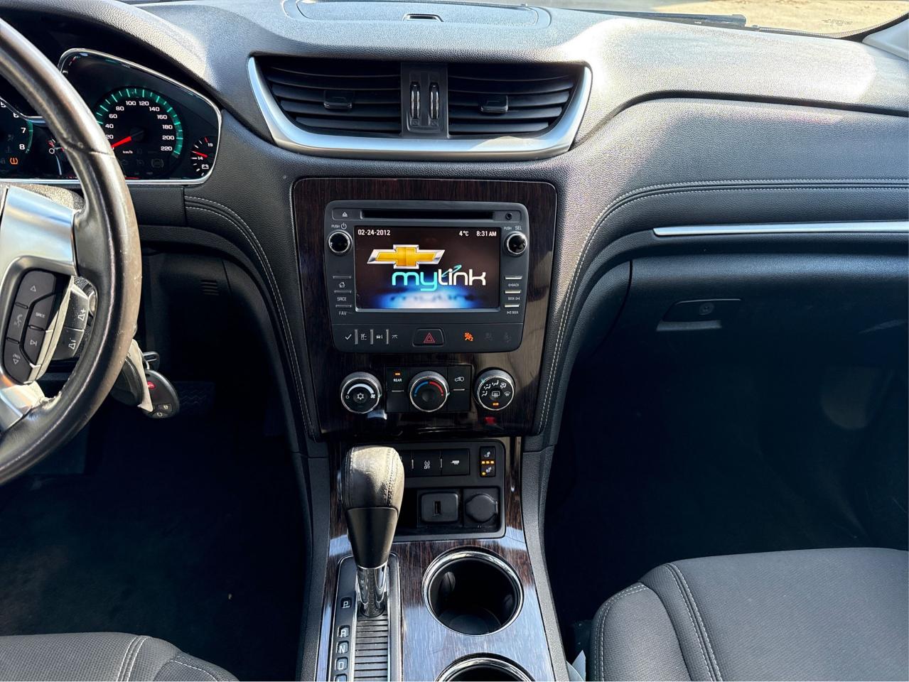 2015 Chevrolet Traverse 1LT - Photo #12