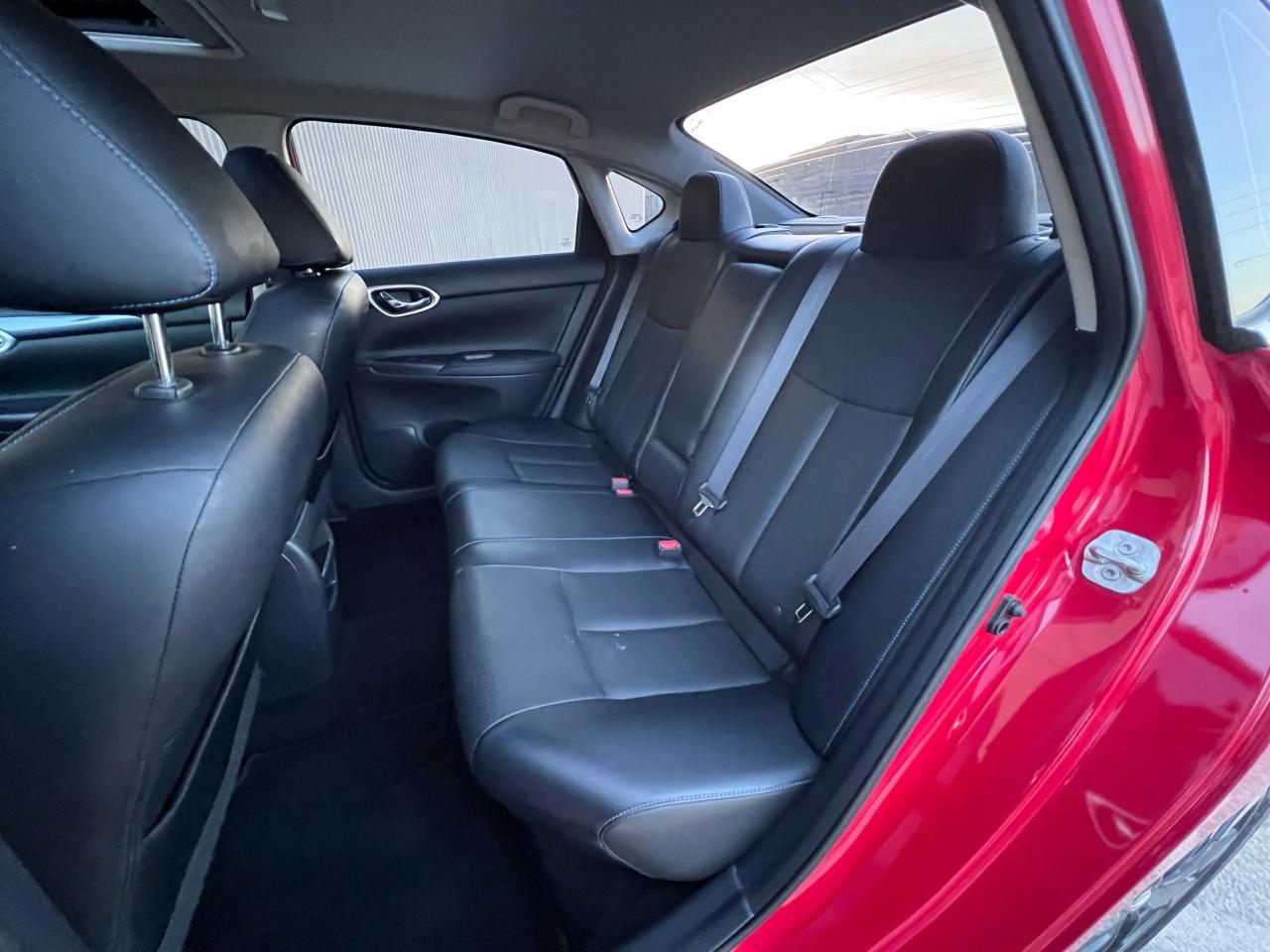 2016 Nissan Sentra SR - Photo #11