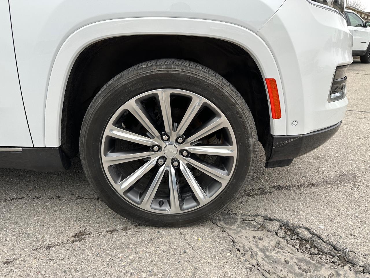 2022 Jeep Grand Wagoneer Series II Photo