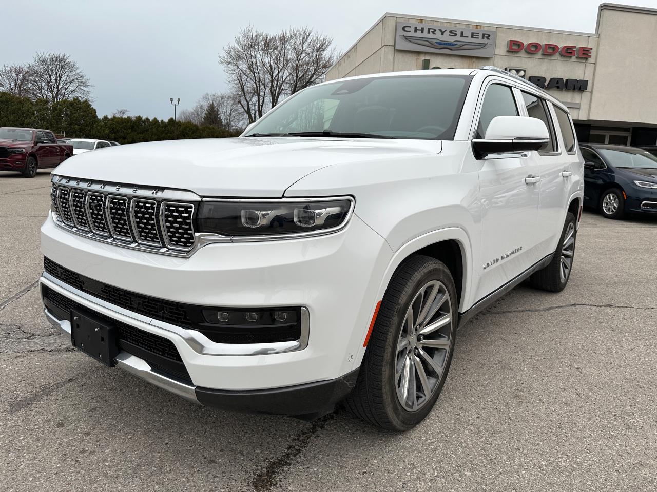 2022 Jeep Grand Wagoneer Series II Photo