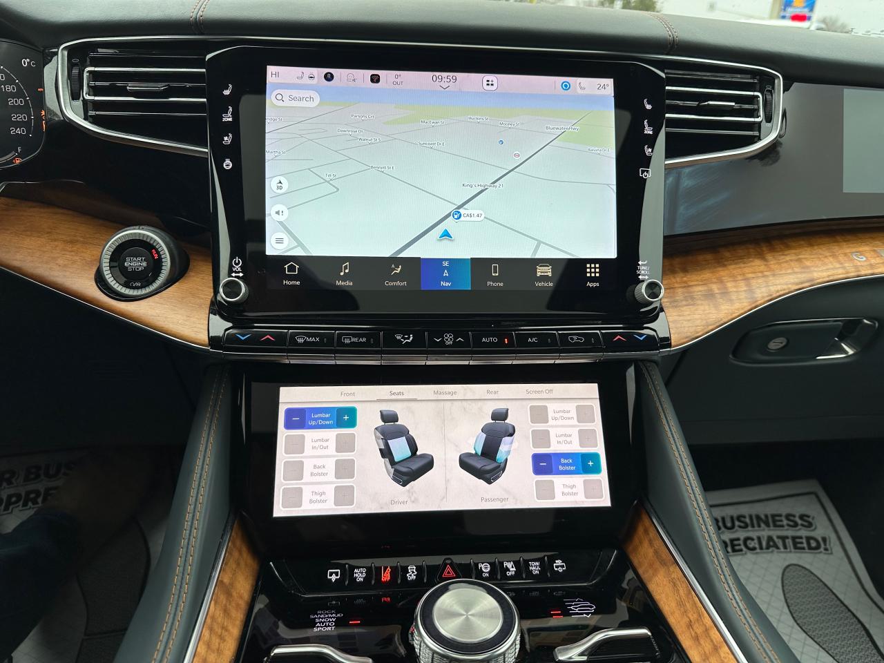 2022 Jeep Grand Wagoneer Series II Photo