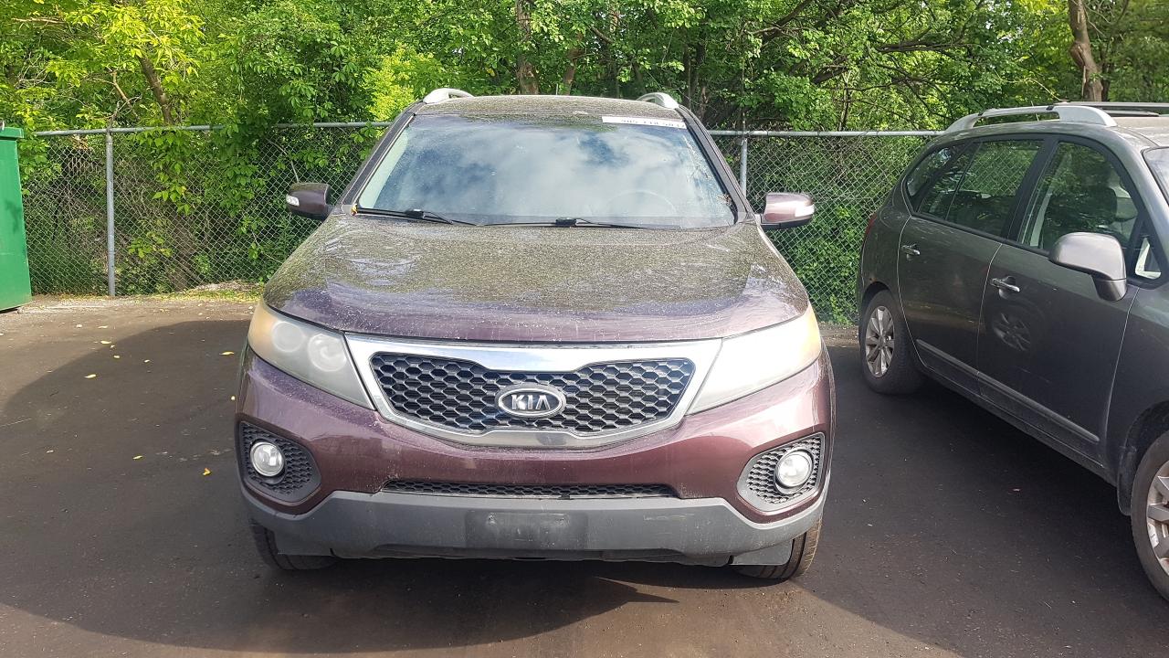 2011 Kia Sorento LX - Photo #6