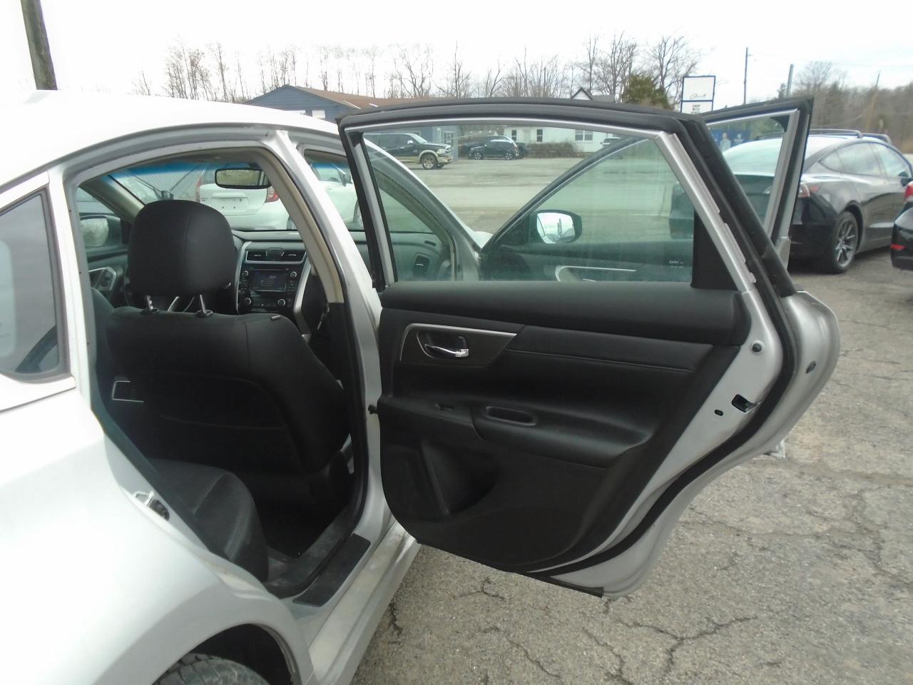 2013 Nissan Altima 4dr Sdn V6 3.5 SL - Photo #22