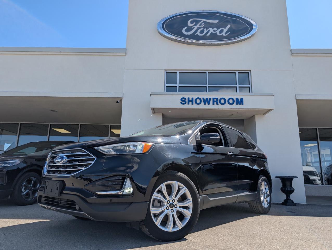 2023 Ford Edge Titanium Photo0