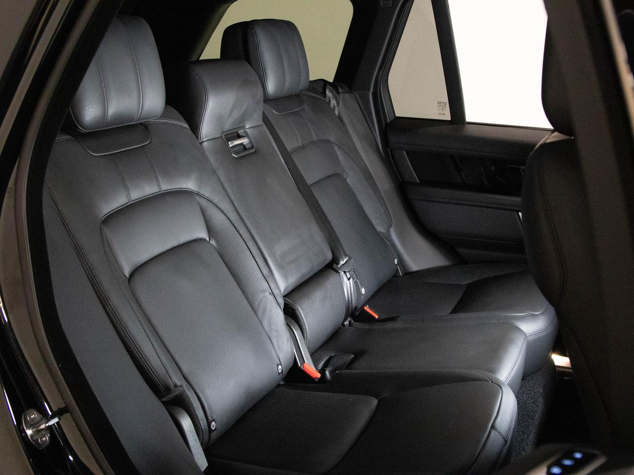 2021 Land Rover Range Rover P400 WESTMINSTER | MASSAGE | HUD | 21" WHEELS Photo