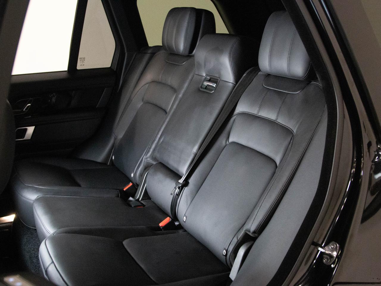 2021 Land Rover Range Rover P400 WESTMINSTER | MASSAGE | HUD | 21" WHEELS Photo