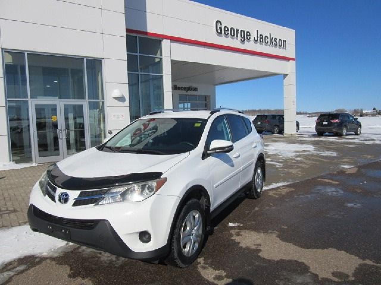 2015 Toyota RAV4 LE - Photo #2