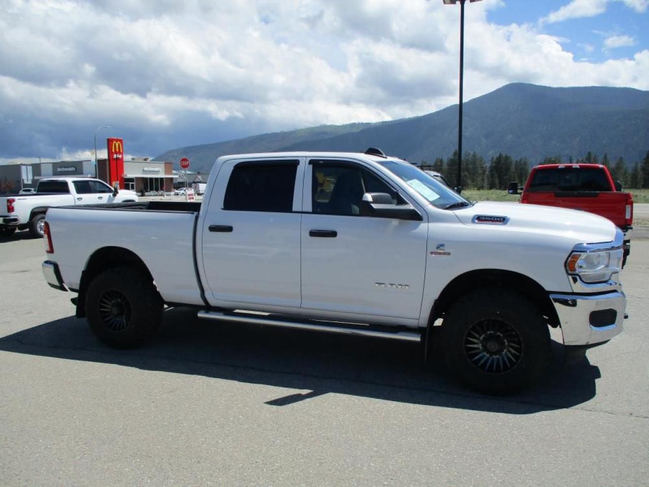 2019 RAM 3500 TRADESMAN CREW 4X4 Photo3