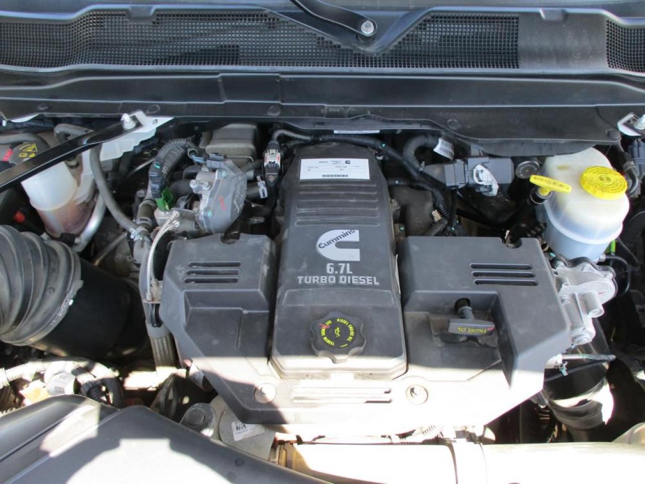 2019 RAM 3500 TRADESMAN CREW 4X4 Photo23