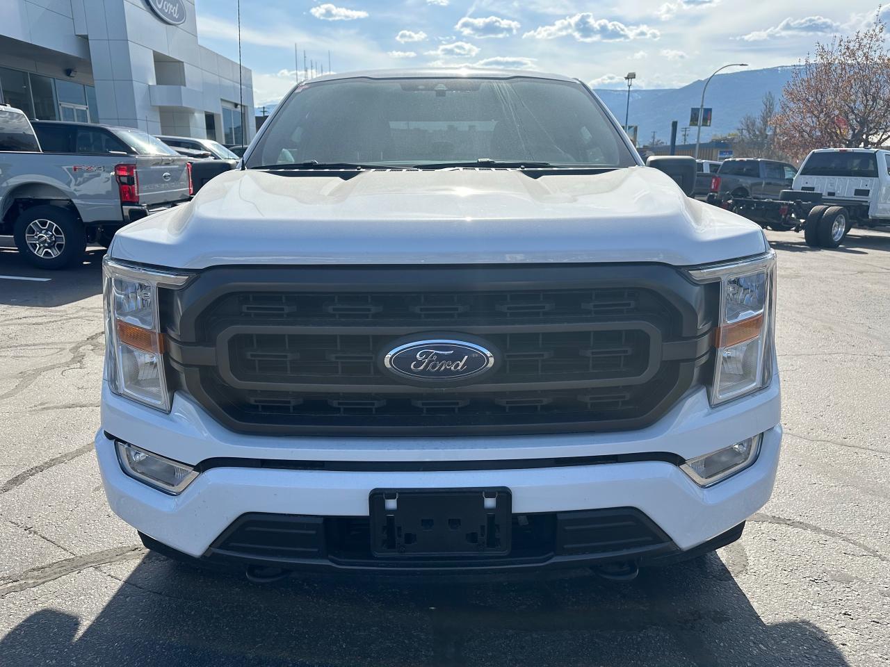 2021 Ford F-150 XLT Photo1