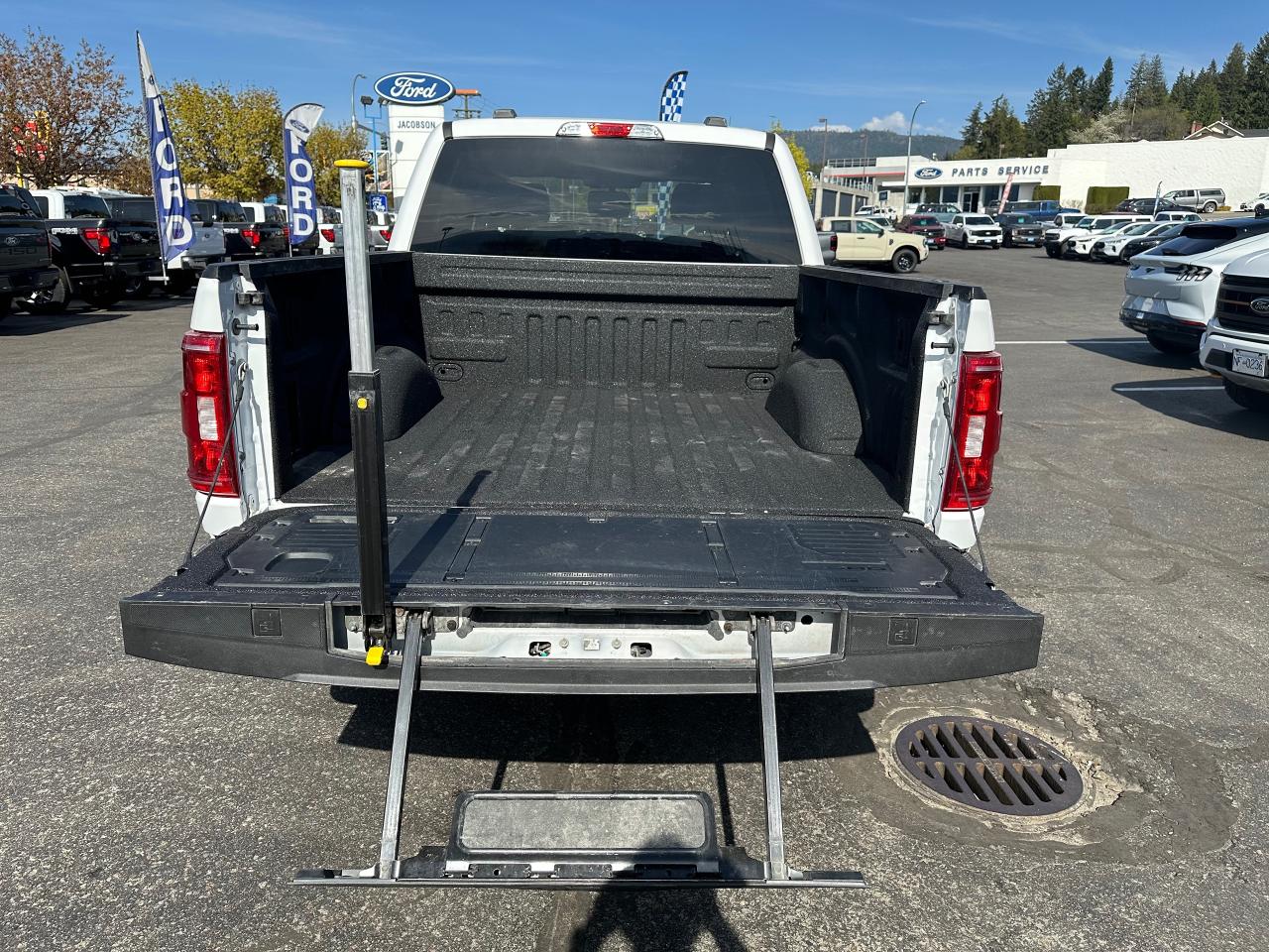 2021 Ford F-150 XLT Photo5