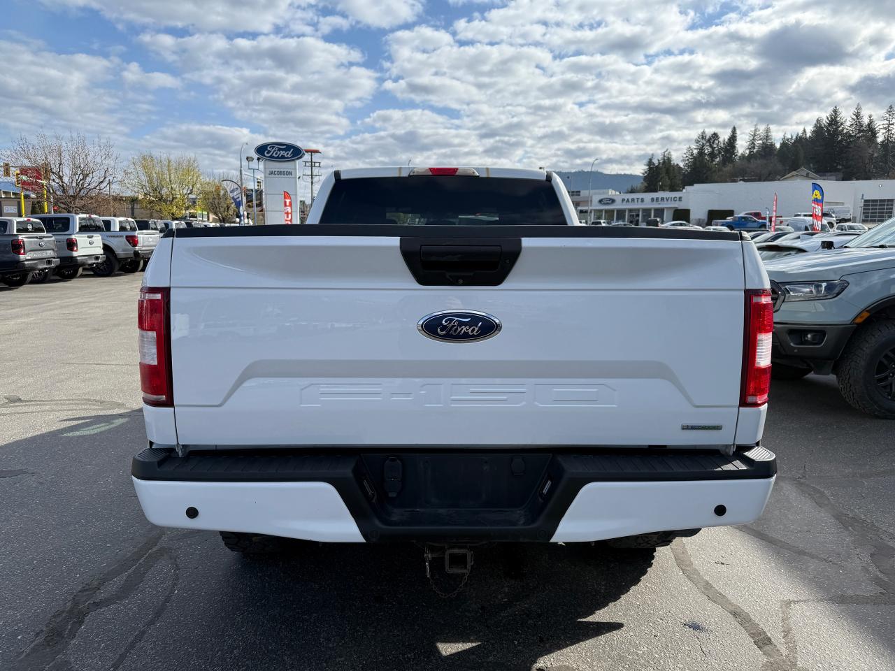 2019 Ford F-150 XLT Photo3