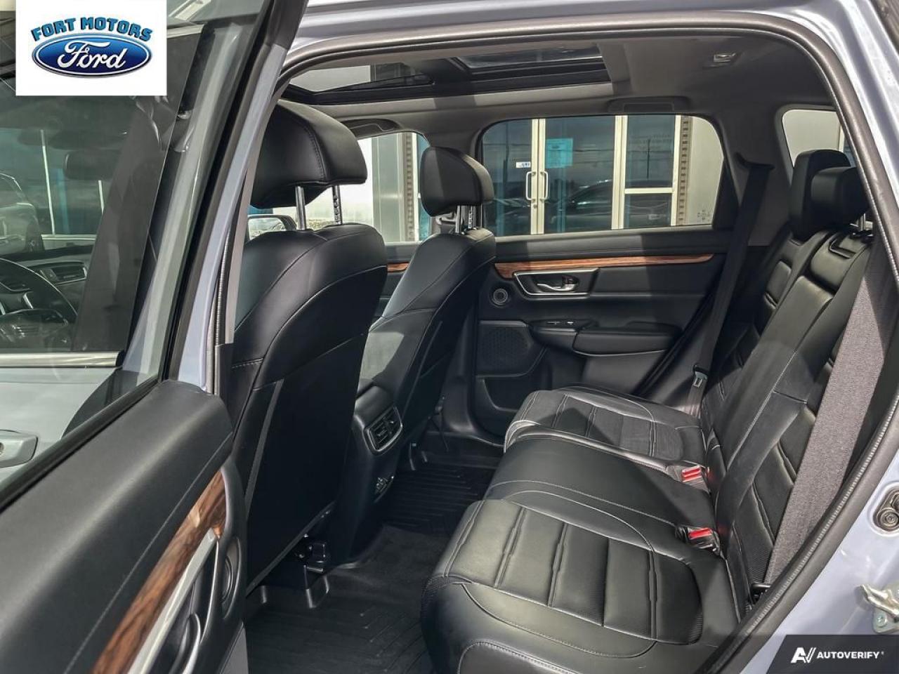 2020 Honda CR-V Touring Photo5