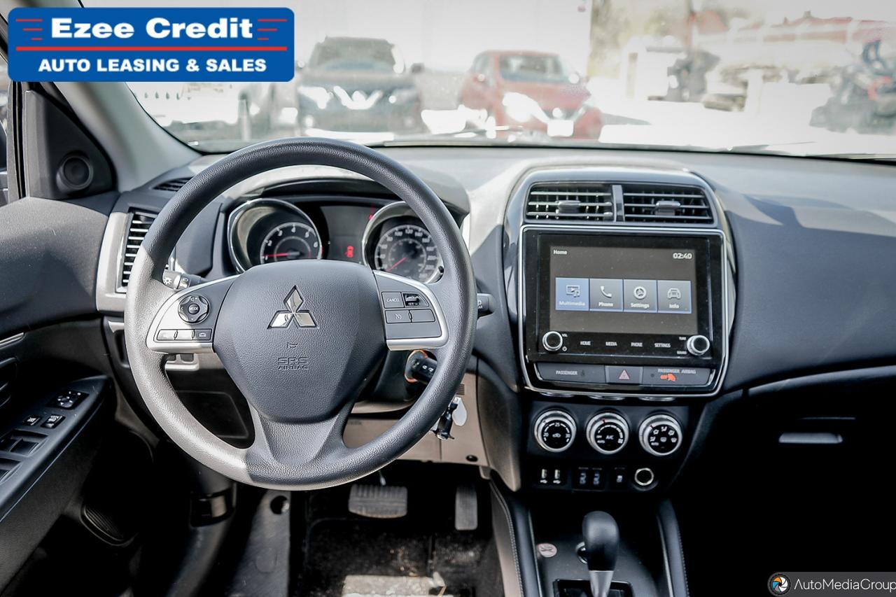 2023 Mitsubishi RVR ES Photo14