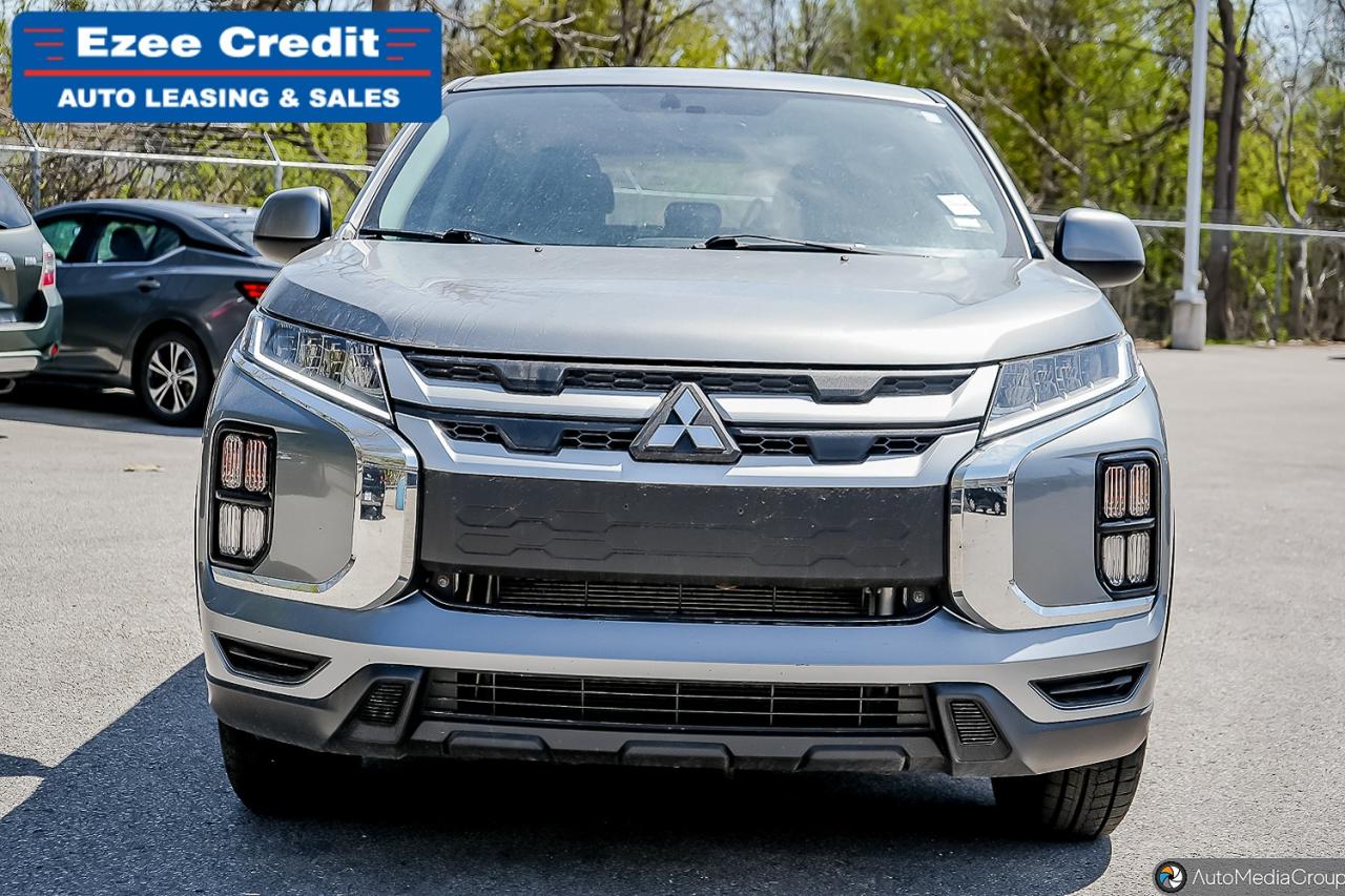 2023 Mitsubishi RVR ES Photo38