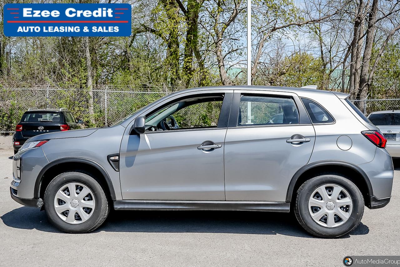 2023 Mitsubishi RVR ES Photo36