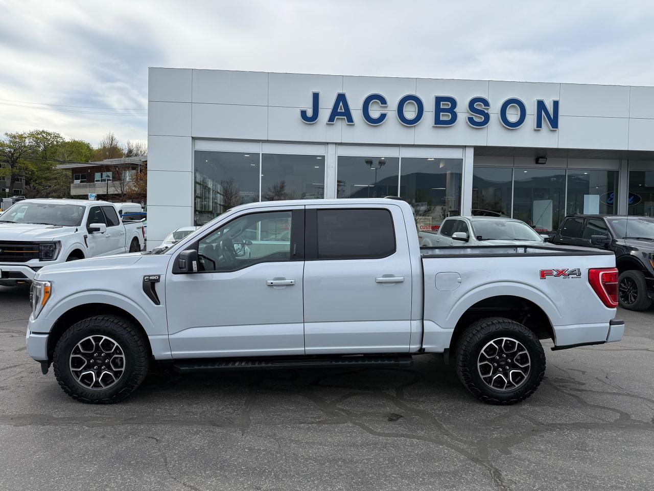 2022 Ford F-150 XLT Photo