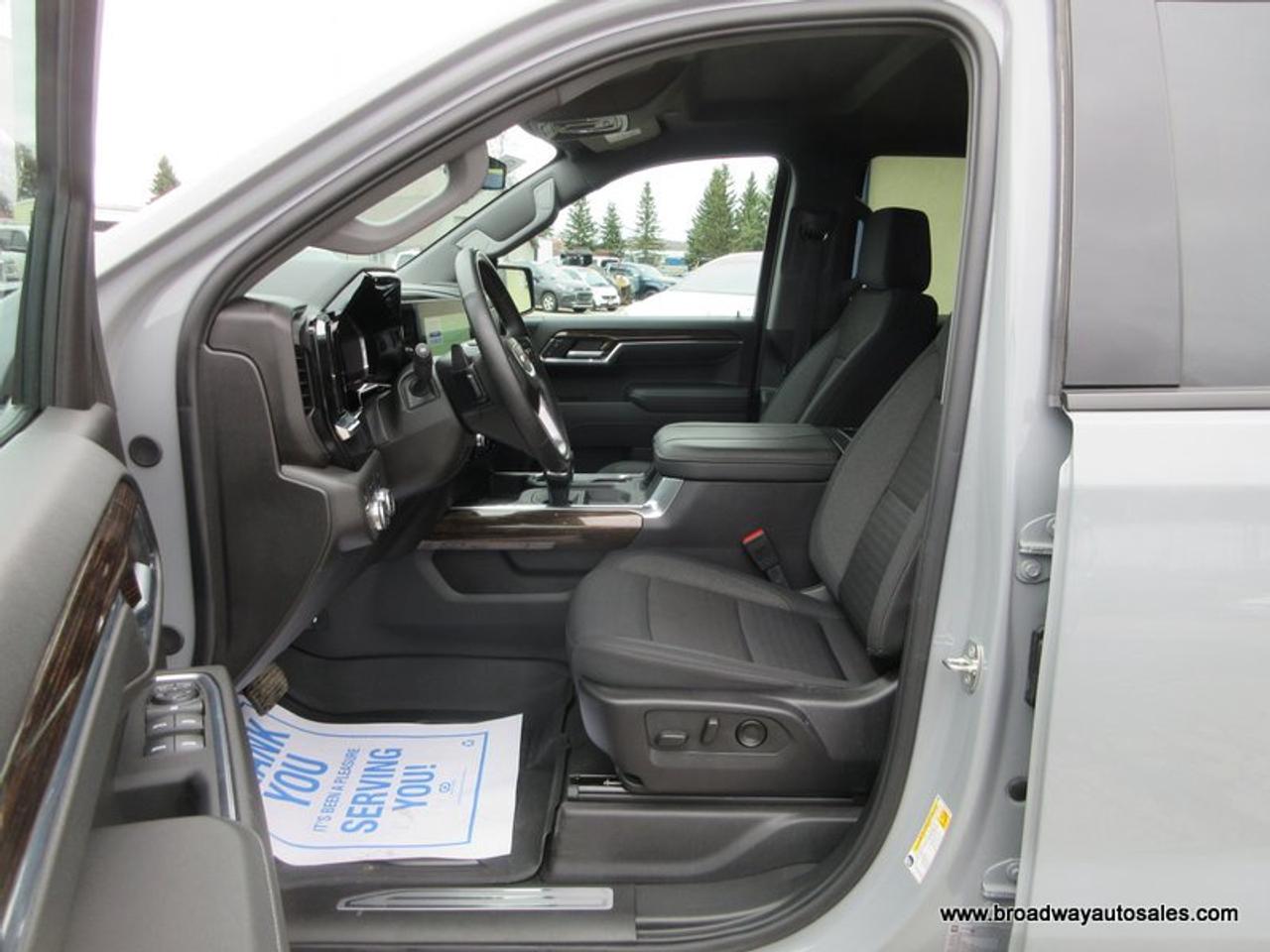 2024 GMC Sierra 1500 LIKE NEW ELEVATION-SLE-MODEL 5 PASSENGER 3.0L - DURAMAX.. 4X4.. CREW-CAB.. SHORTY.. NAVIGATION.. HEATED SEATS & WHEEL.. BACK-UP CAMERA.. Photo